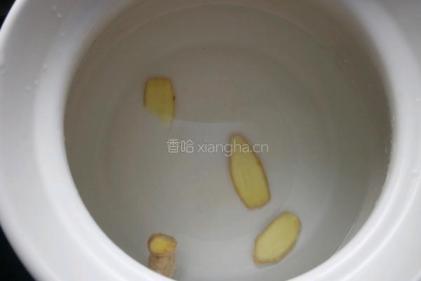 莲子百合玉竹汤的做法图解7