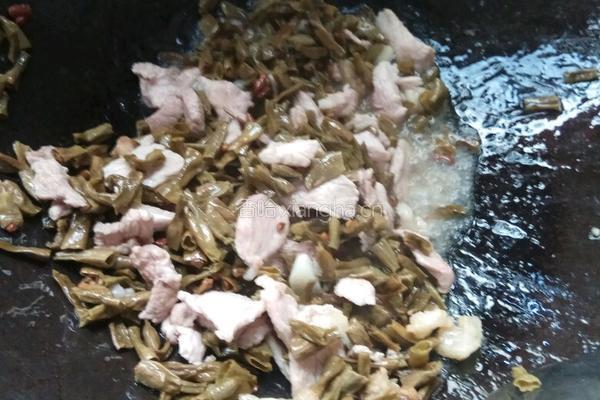 坛子豆角炒肉的做法图解5