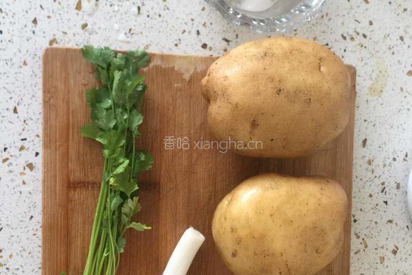 狼牙土豆的做法图解1