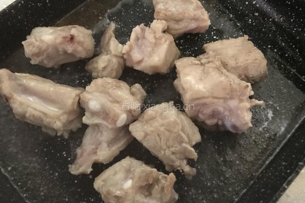 酸甜回甘的话梅排骨的做法图解9