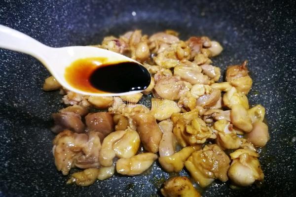 今日晚餐之土豆烧鸡块的做法图解23