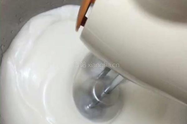 电饭锅版蛋糕的做法图解2