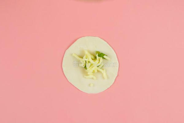 饺子皮版鸡蛋灌饼的做法图解2