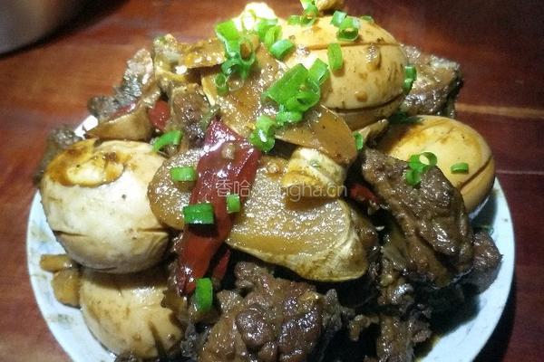 红烧排骨卤鸡蛋