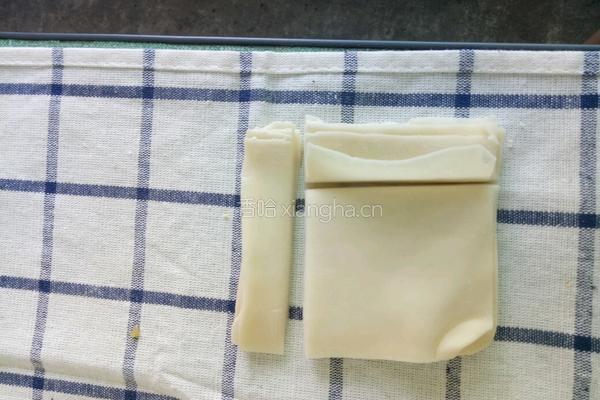虾仁玉米小馄钝的做法图解3