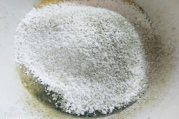 抹茶毛巾卷的做法图解4