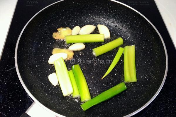 蒸贝贝南瓜的做法图解3