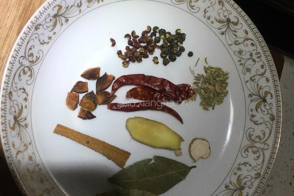 卤毛豆的做法图解1