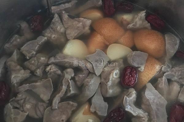 雪梨猪肺汤的做法图解5
