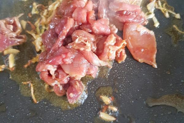 韭菜炒肉的做法图解10