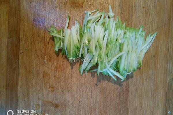 西葫芦鸡蛋饼的做法图解1