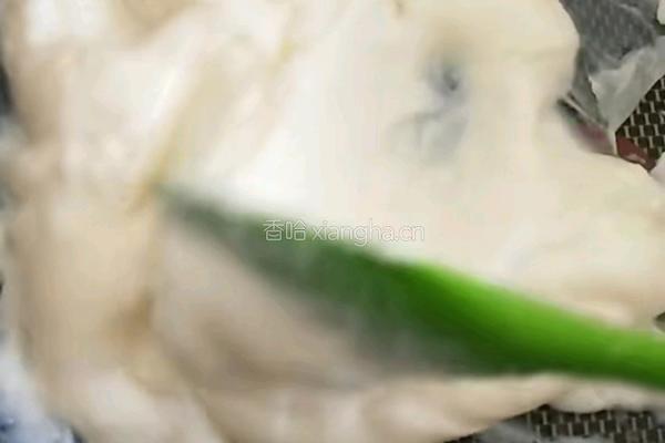 脆皮鲜奶糕的做法图解3