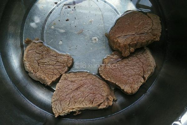 卤牛肉的做法图解6
