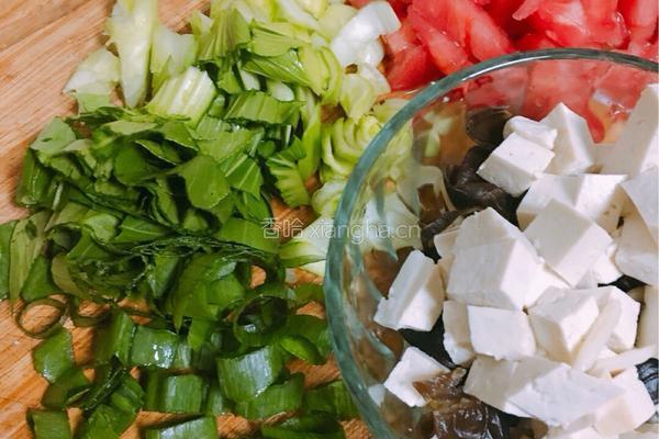 陕西烩麻食的做法图解1