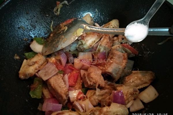 土豆胡萝卜炖鸡肉排骨的做法图解15