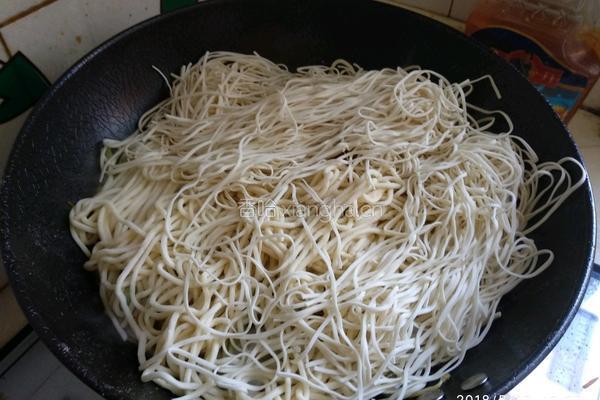 豆角肉片焖面的做法图解22