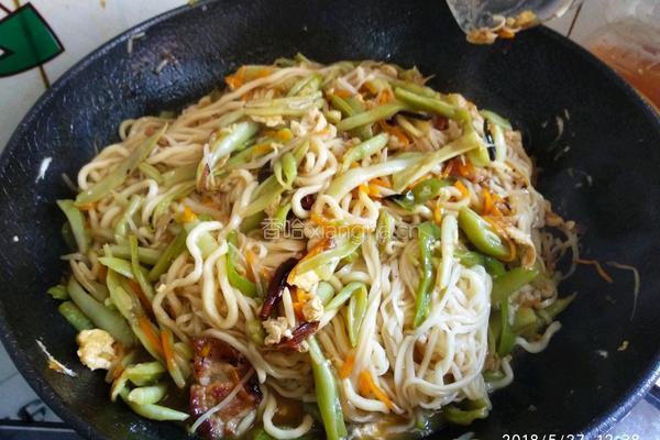 豆角肉片焖面的做法图解27