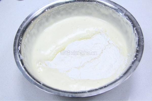 童趣棒棒糖蛋糕的做法图解3