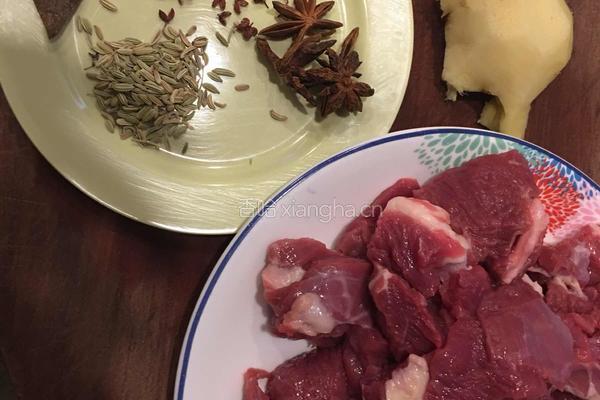 牛肉泡馍的做法图解1