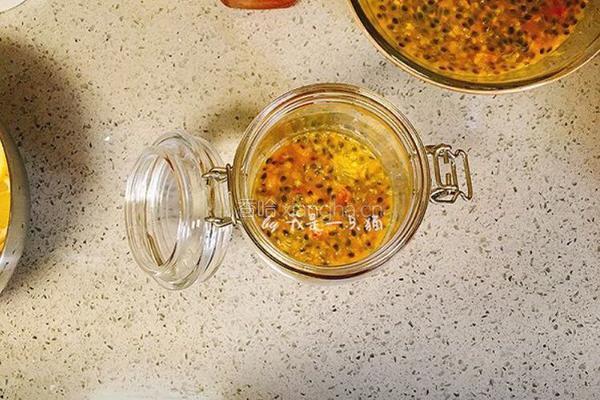 百香果柠檬蜂蜜饮 美白排毒的做法图解8