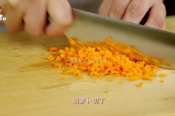 儿童节到啦!亲自下厨给宝宝做一碗健康美味的杂菜粥吧!的做法图解2