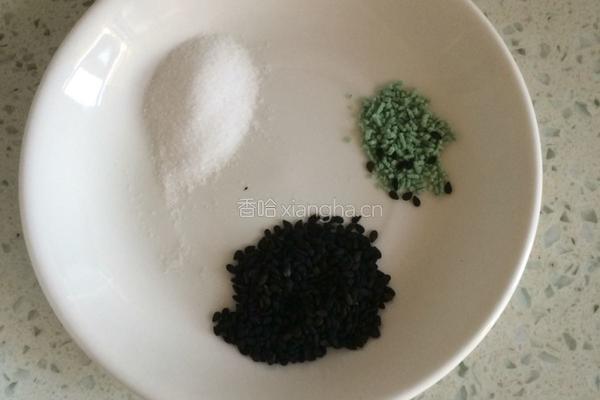 鸡蛋灌饼饼胚的做法图解3