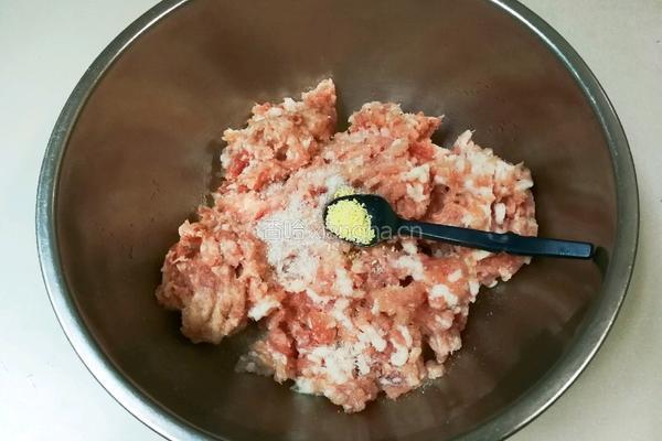 豇豆猪肉水饺的做法图解9