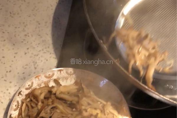 油焖烟笋 烟笋丝笋干炒肉的做法图解3