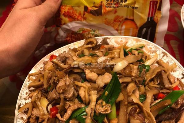 油焖烟笋 烟笋丝笋干炒肉的做法图解11