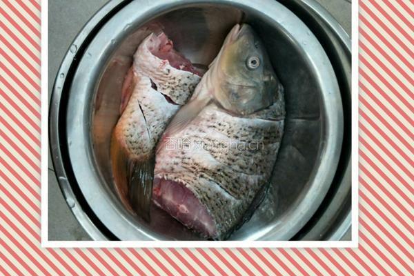 葱油鱼的做法图解1