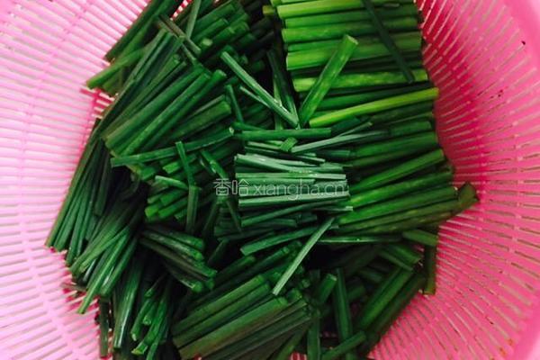 韭菜花炒豆干的做法图解1