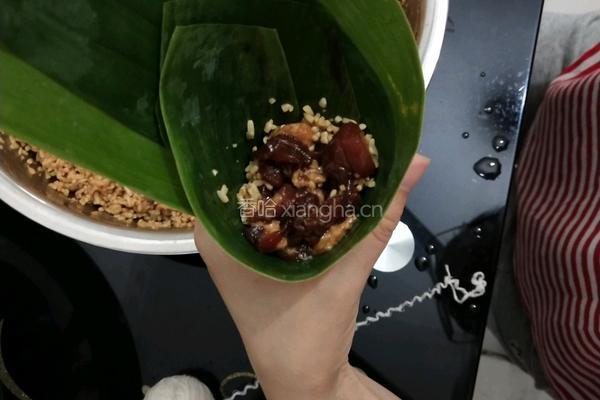 美味的鲜肉粽的做法图解8