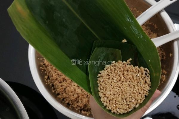 美味的鲜肉粽的做法图解9