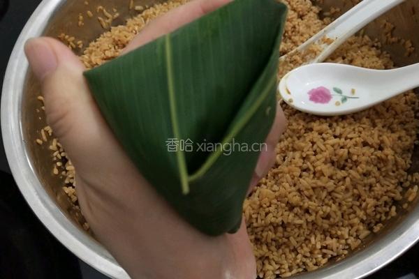 美味的鲜肉粽的做法图解10