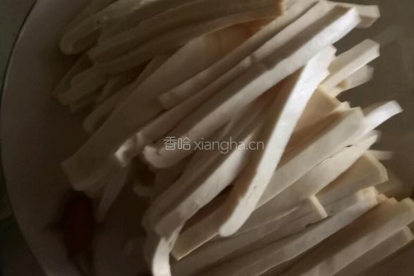 青椒炒豆腐干的做法图解1