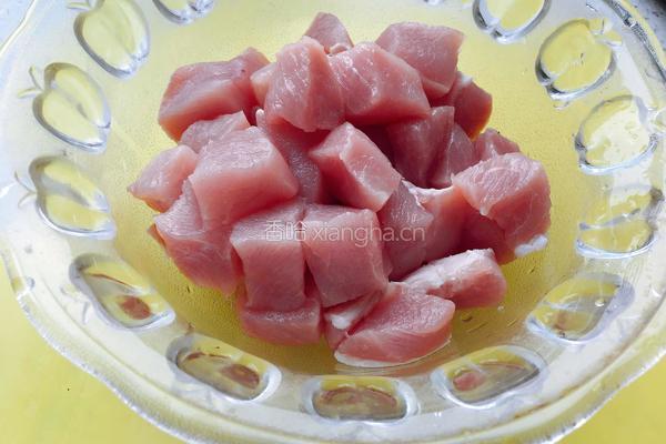 菠萝咕噜肉的做法图解2