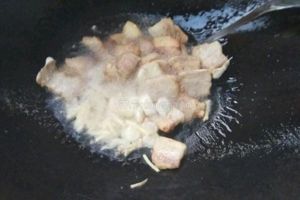 五花肉炒猪肝的做法图解5