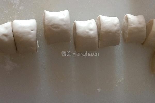 猪肉大葱包子的做法图解18