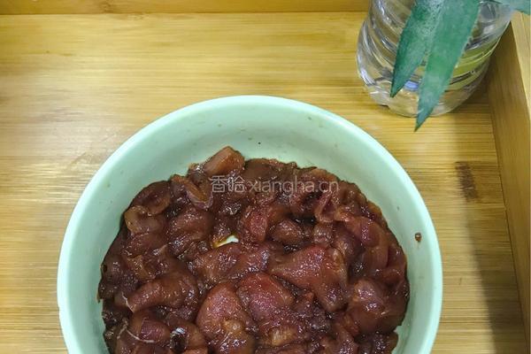 里脊肉片爆炒芦笋的做法图解1