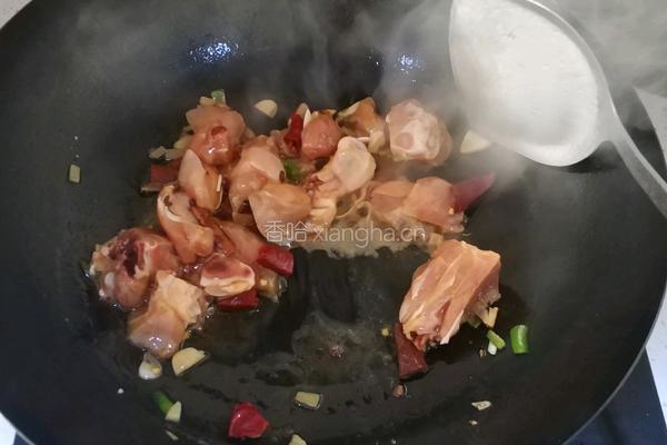 土豆炖鸡腿的做法图解2