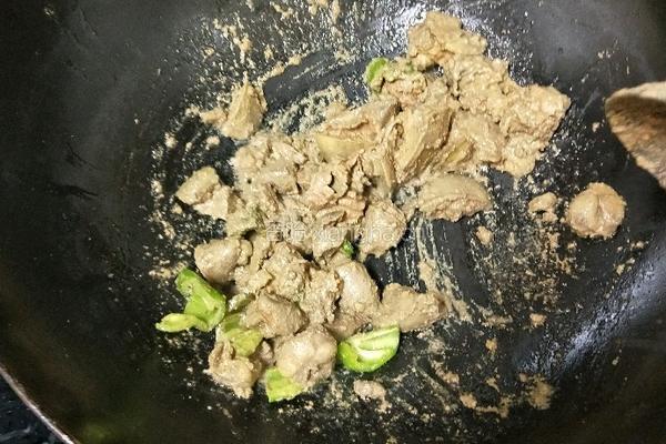 尖椒炒鸡肝的做法图解7