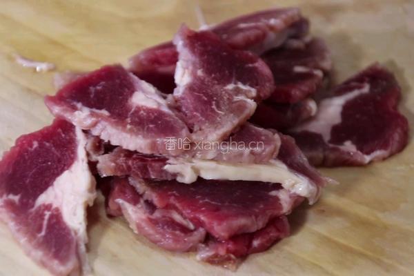 胡萝卜牛肉的做法图解2