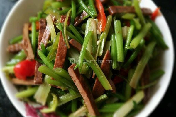 芹菜炒豆干