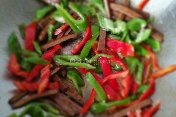 芹菜炒豆干的做法图解6