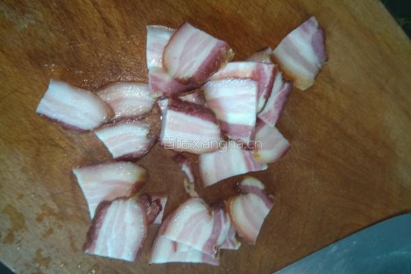烟熏肉炒角瓜的做法图解2