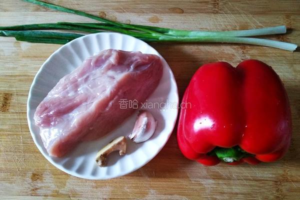甜椒肉丝的做法图解1