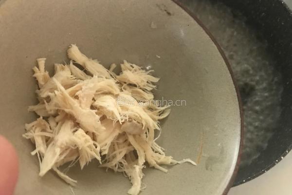 快手早餐，鸡丝紫菜小云吞的做法图解3