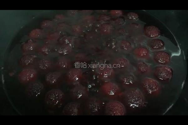 糖水杨梅饮的做法图解2