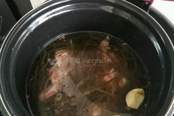 绿豆海带排骨汤的做法图解5