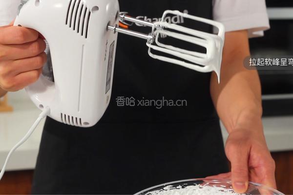 打发淡奶油小技巧的做法图解4